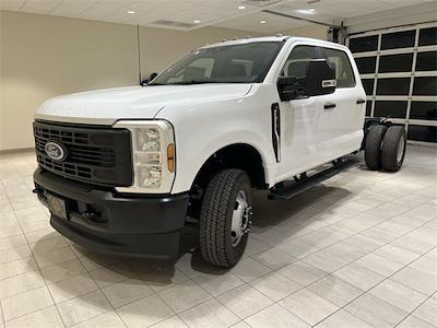 2026 Ford F-350 Crew Cab DRW 4WD Cab Chassis for sale #F29803 - photo 1