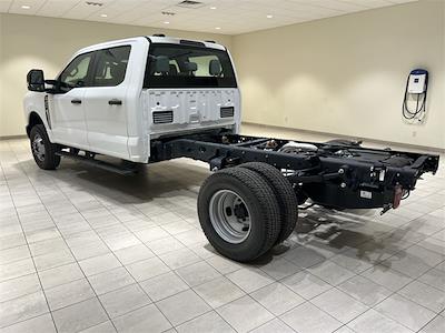 2026 Ford F-350 Crew Cab DRW 4WD Cab Chassis for sale #F29803 - photo 2