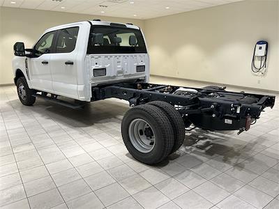 2026 Ford F-350 Crew Cab DRW 4WD Cab Chassis for sale #F29823 - photo 2