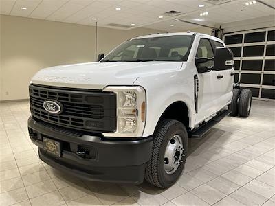 2026 Ford F-350 Crew Cab DRW 4WD Cab Chassis for sale #F29862 - photo 1