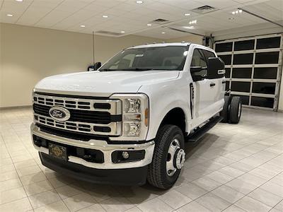 2026 Ford F-350 Crew Cab DRW 4WD Cab Chassis for sale #F29888 - photo 1