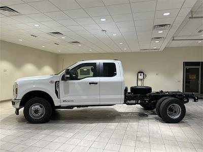 New 2026 Ford F-350 Super Cab Cab Chassis for sale #F30042 - photo 2