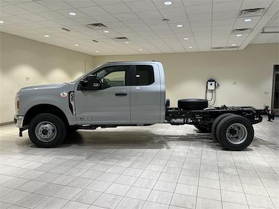 New 2026 Ford F-350 Super Cab Cab Chassis for sale #F30048 - photo 2