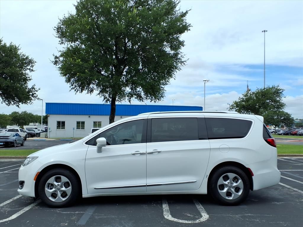Used 2017 Chrysler Pacifica - photo 6
