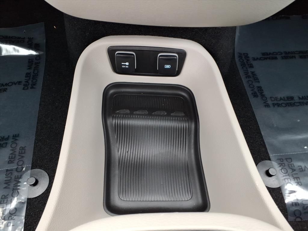 Used 2017 Chrysler Pacifica - photo 21