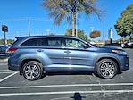 2017 Toyota Highlander AWD SUV for sale #HS036659 - photo 5