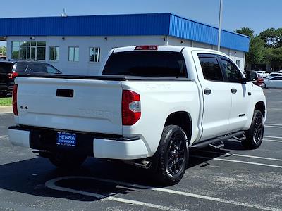 2017 Toyota Tundra Crew Cab 4x4 Pickup for sale #HX59126A - photo 2