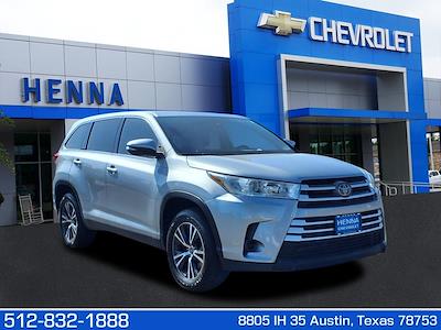 Used 2019 Toyota Highlander LE SUV for sale #KS042562 - photo 1