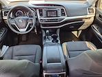 Used 2019 Toyota Highlander LE SUV for sale #KS042562 - photo 10