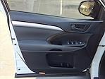 2019 Toyota Highlander FWD SUV for sale #KS292409 - photo 11