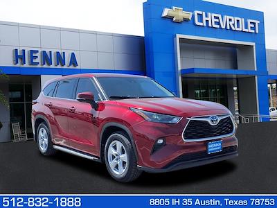 Used 2022 Toyota Highlander LE SUV for sale #NS516973 - photo 1
