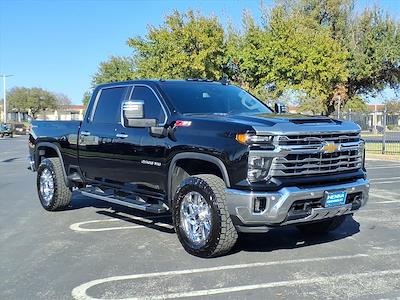 Used 2025 Chevrolet Silverado 2500 - photo 1