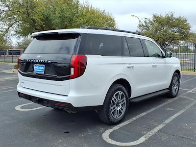 Used 2025 Ford Expedition - photo 1