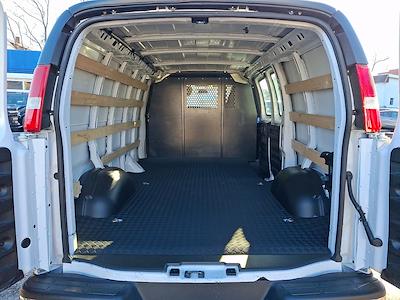 Used 2024 GMC Savana 2500 - photo 1
