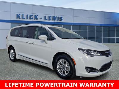 Used 2020 Chrysler Pacifica Touring L Minivan for sale #0571231 - photo 1