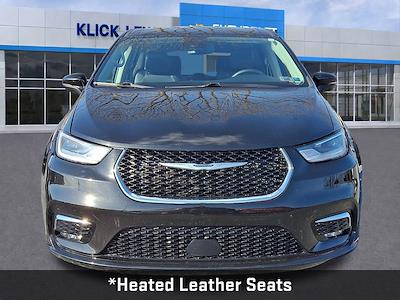 Used 2023 Chrysler Pacifica Touring L Minivan for sale #3572651 - photo 2