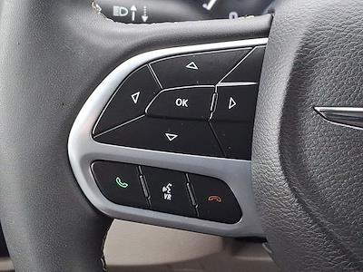 2023 Chrysler Pacifica FWD Minivan for sale #3576461 - photo 2