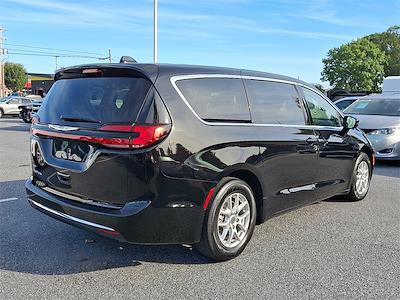 2024 Chrysler Pacifica FWD Minivan for sale #4569661 - photo 2