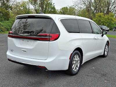 2025 Chrysler Pacifica FWD Minivan for sale #5567661 - photo 2