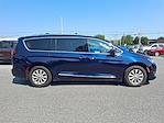 Used 2018 Chrysler Pacifica Touring L Minivan for sale #8563531 - photo 7