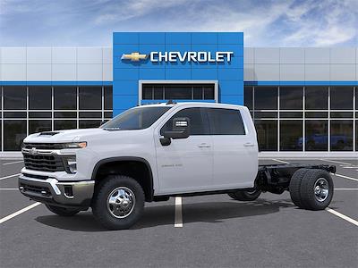 New 2025 Chevrolet Silverado 3500 LT Crew Cab 4WD 60 CA Cab Chassis for sale #C104570 - photo 1