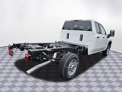 2025 Chevrolet Silverado 2500 Double Cab 4x2, Cab Chassis for sale #24617 - photo 2