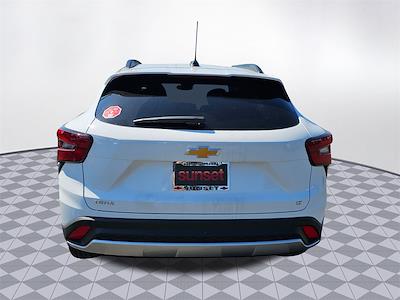 2025 Chevrolet Trax FWD SUV for sale #25104 - photo 2