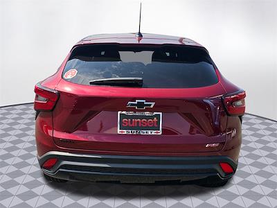 2025 Chevrolet Trax FWD SUV for sale #25164 - photo 2