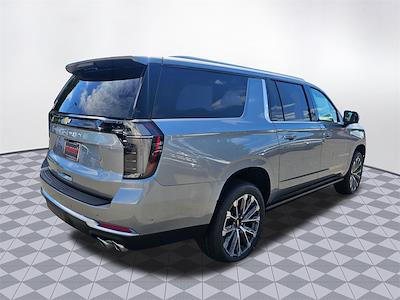 New 2025 Chevrolet Suburban High Country 4WD SUV for sale #25271 - photo 2
