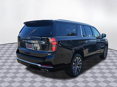 New 2026 Chevrolet Suburban High Country 4WD SUV for sale #25353 - photo 2