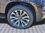 New 2026 Chevrolet Suburban High Country 4WD SUV for sale #25353 - photo 9