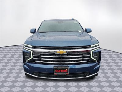 New 2026 Chevrolet Suburban LT 4WD SUV for sale #25411 - photo 2