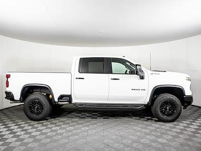 Used 2024 Chevrolet Silverado 2500 - photo 1