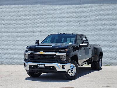 New 2025 Chevrolet Silverado 3500 LT Crew Cab 4WD Pickup for sale #296310 - photo 1