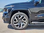 New 2024 Chevrolet Silverado EV RST Crew Cab 4WD Pickup for sale #303041 - photo 5