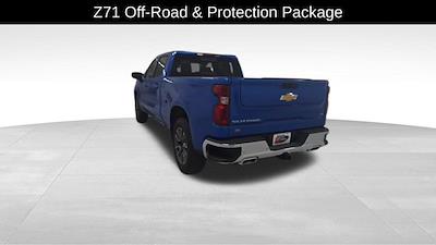 New 2025 Chevrolet Silverado 1500 LT Crew Cab 4x4 Pickup for sale #30423 - photo 2