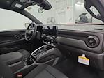 2025 Chevrolet Colorado Crew Cab 4x4 Pickup for sale #30804 - photo 32