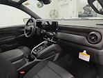 2025 Chevrolet Colorado Crew Cab 4x4 Pickup for sale #30890 - photo 32