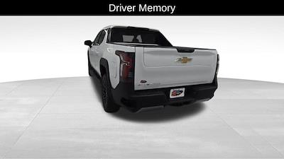 New 2025 Chevrolet Silverado EV 3LT Crew Cab AWD Pickup for sale #31629 - photo 2
