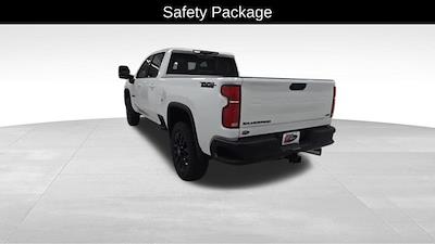 2025 Chevrolet Silverado 2500 Crew Cab 4x4 Pickup for sale #31792 - photo 2