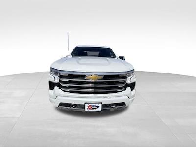 Used 2025 Chevrolet Silverado 1500 - photo 1