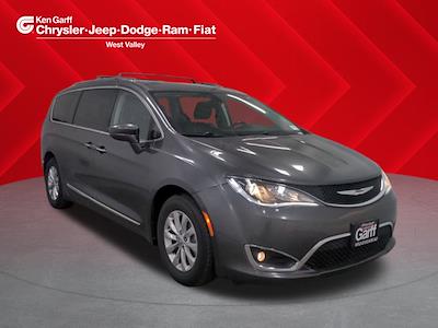 2018 Chrysler Pacifica FWD Minivan for sale #1DX6153 - photo 1
