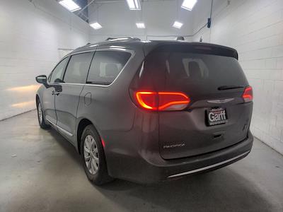 2018 Chrysler Pacifica FWD Minivan for sale #1DX6153 - photo 2