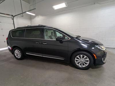 2017 Chrysler Pacifica FWD Minivan for sale #HR503997T - photo 1