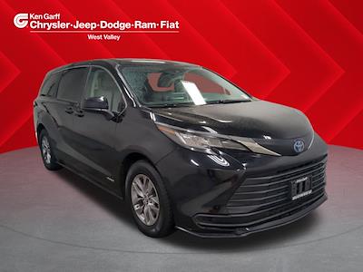 Used 2021 Toyota Sienna LE Minivan for sale #MS004738T - photo 1