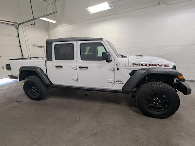 Used 2022 Jeep Gladiator - photo 1