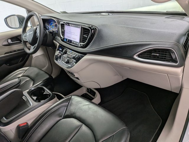 Used 2023 Chrysler Pacifica - photo 32