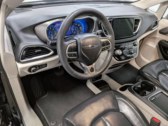 Used 2023 Chrysler Pacifica - photo 14