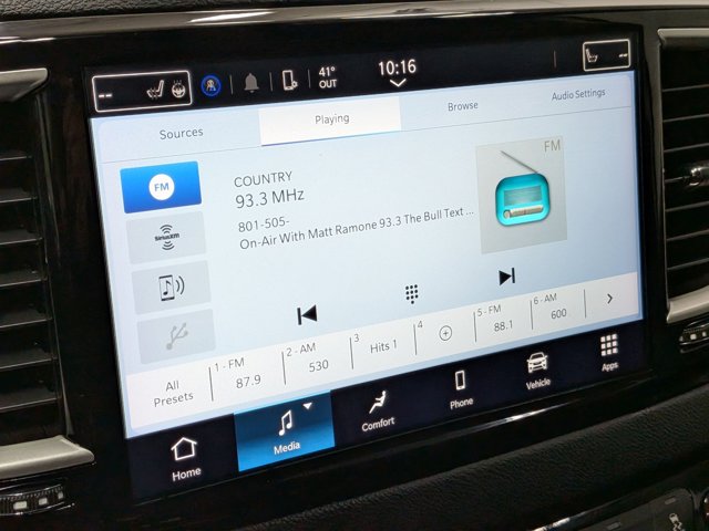 Used 2023 Chrysler Pacifica - photo 21
