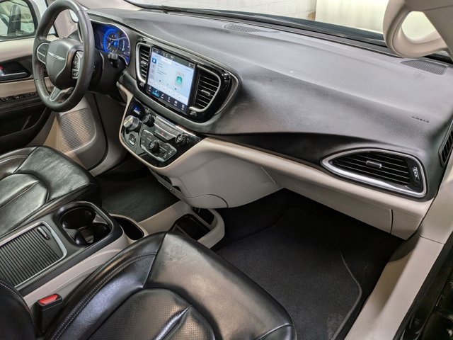 Used 2023 Chrysler Pacifica - photo 31